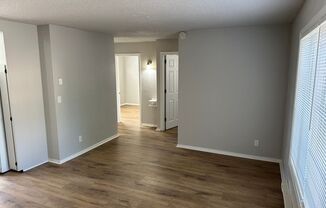 2 beds, 1 bath, 800 sqft, $1,425