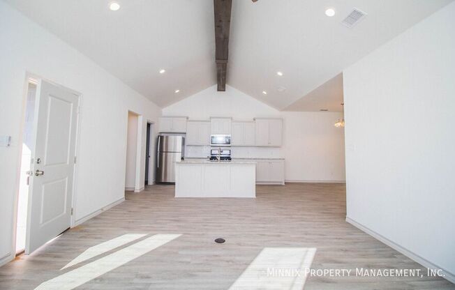2405 Quitman Ave.