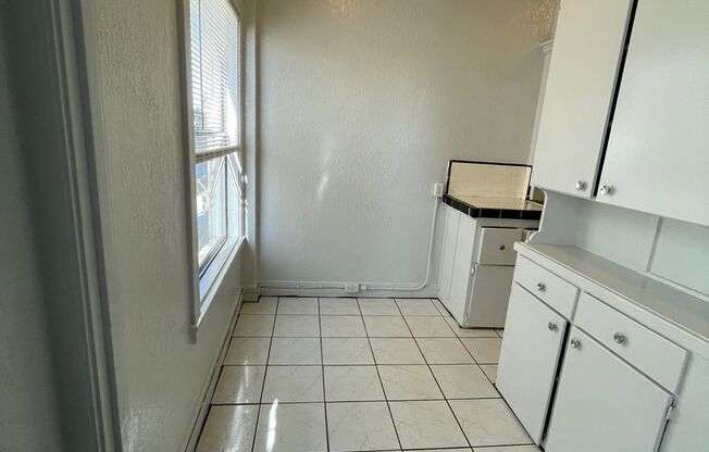 Studio, 1 bath, 525 sqft, $1,595, Unit 512