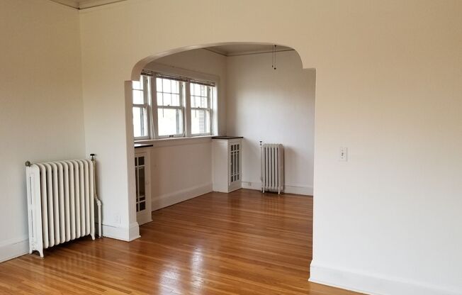 1 bed, 1 bath, 720 sqft, $950, Unit 43-10