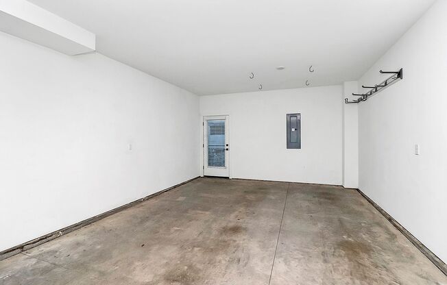 1214 Minter Pl #27