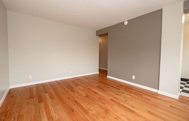 1 bed, 1 bath, 550 sqft, $1,400, Unit 105