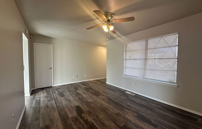 3 beds, 1 bath, $1,095