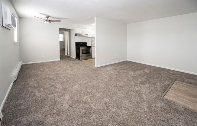 2 beds, 1 bath, 750 sqft, $1,305, Unit 114-6123
