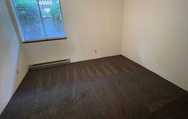2 beds, 1.5 baths, 900 sqft, $1,600, Unit B104