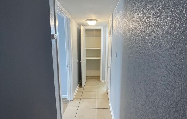 1 bed, 1 bath, 500 sqft, $675, Unit 54