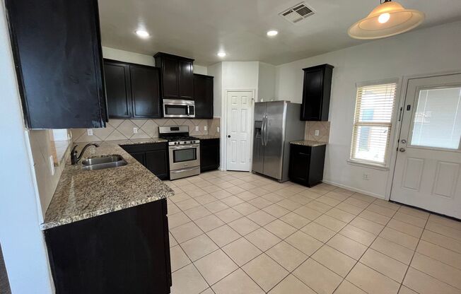 3 beds, 2 baths, $2,100