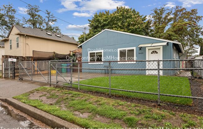 Beautiful Oasis in Vibrant Lents District! Reach Out Today!