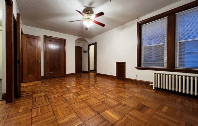 Studio, 1 bath, 400 sqft, $825, Unit 309