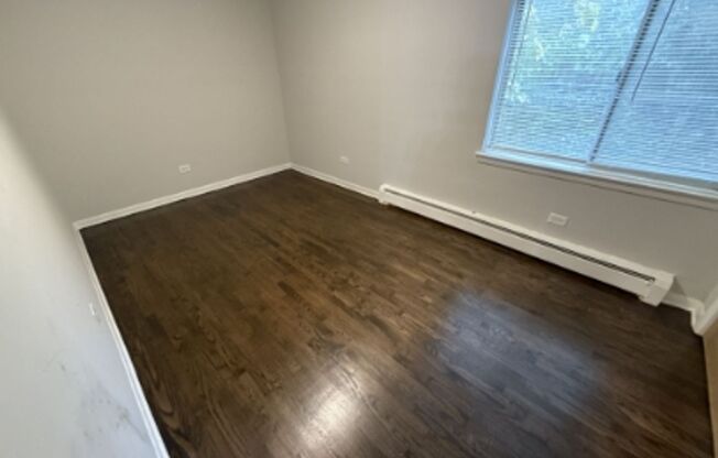 8280 8290 ROOSEVELT RD