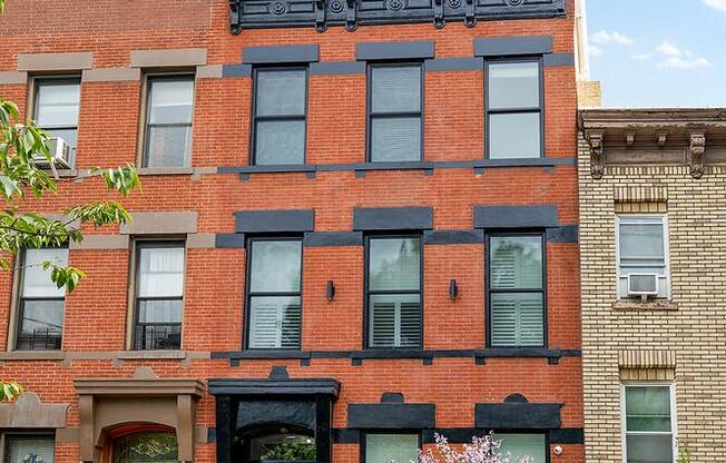 2 beds, 2 baths, 1,000 sqft, $8,000, Unit 2