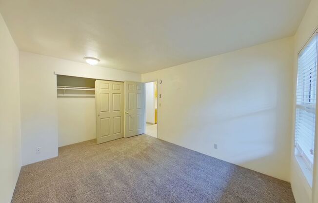 2 beds, 1 bath, $1,650, Unit 202