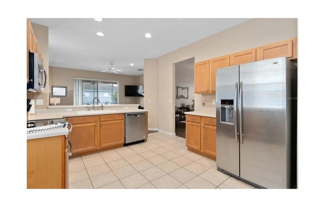 5182 WALNUT RDG DR