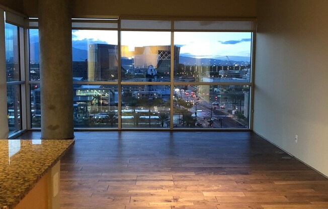 2 beds, 2 baths, $2,600, Unit Unit 909
