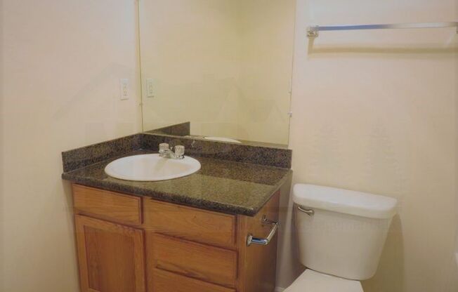 3 beds, 2.5 baths, 1,279 sqft, $2,195, Unit Unit A