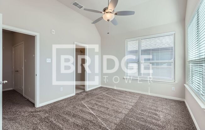 3 beds, 2 baths, 1,236 sqft, $2,250, Unit Unit 14