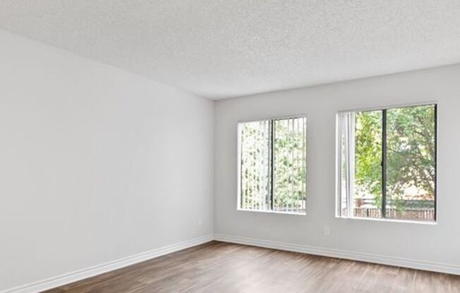 2 beds, 2 baths, 925 sqft, $2,575, Unit 218