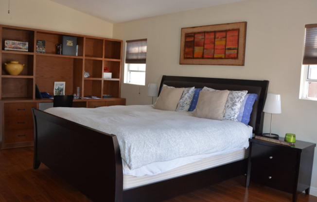 Bright 3-Bed+2bath Home in a Great Woodland Hills Neighborhood