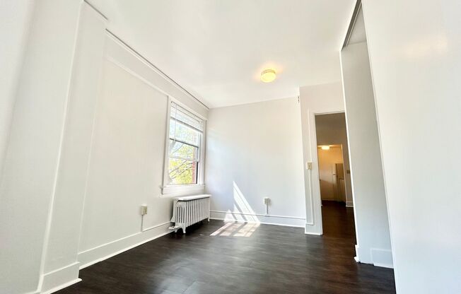 1 bed, 1 bath, 335 sqft, $1,450, Unit 308