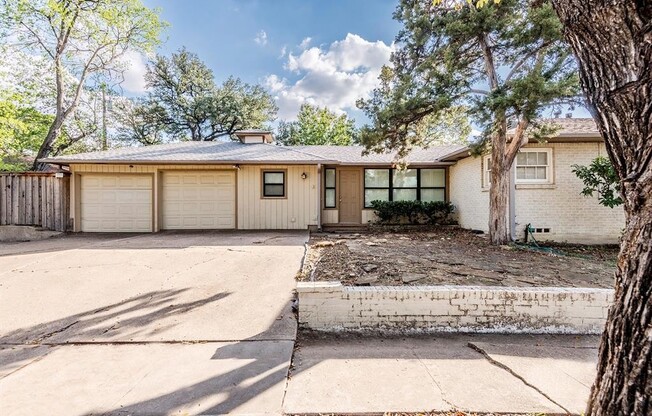 3033 6 AVE
