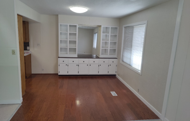 325 9 ST