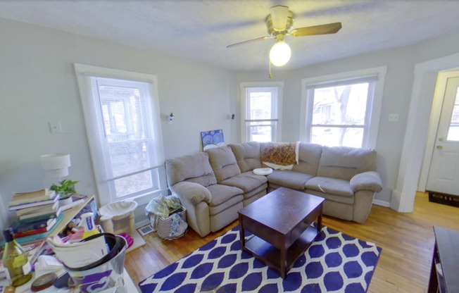 3D Tour Available - Close to City Park + Hardwood Floors + Washer & Dryer! Available August 5th!