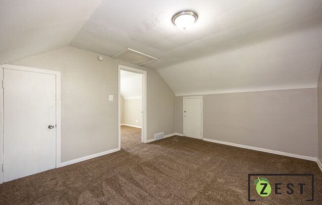 3 beds, 1 bath, $1,300