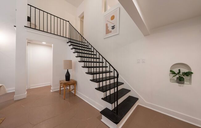 1 bed, 1 bath, 750 sqft, $2,538, Unit 03