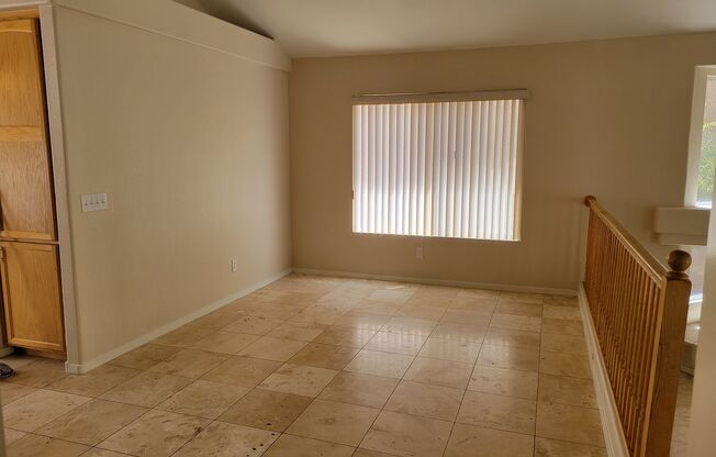 Rent Ready. 5/3/2 car Corner lot in Silverado Trails