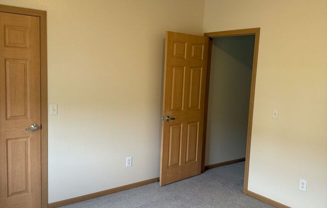 Community Near Downtown Whitehouse