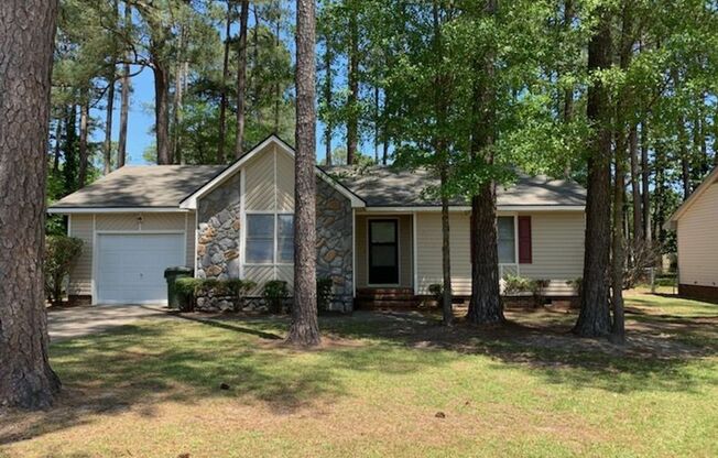 Charming 3 Bed, 2 Bath Home in Fayetteville