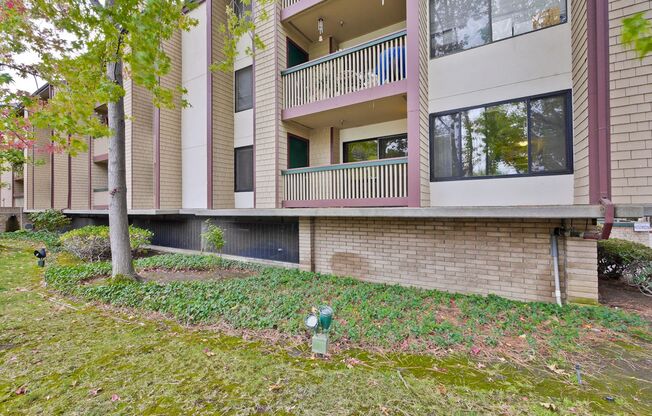 2 beds, 2 baths, $3,500, Unit APARTMENT 111