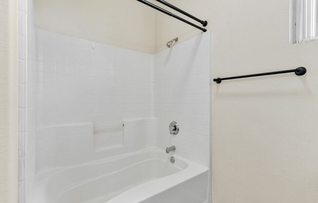 1 bed, 1 bath, 866 sqft, $2,455, Unit Unit 0703