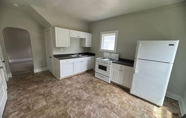 2 bedroom 1 bath home in Moline