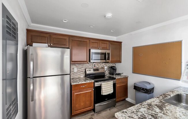 2 beds, 2 baths, $3,500, Unit UNIT 101