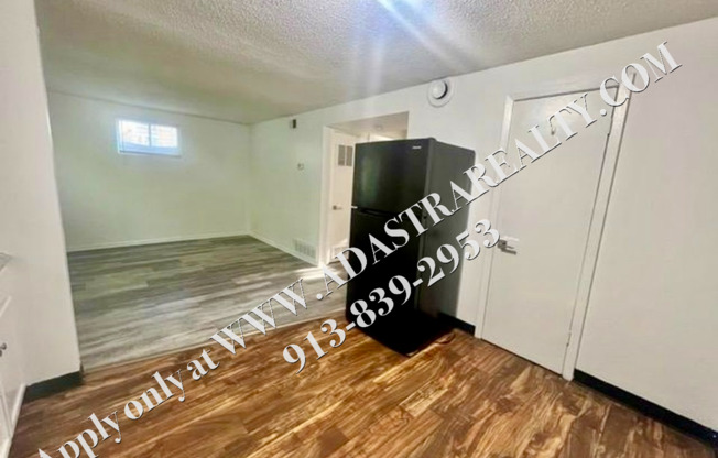 2 beds, 1 bath, $895