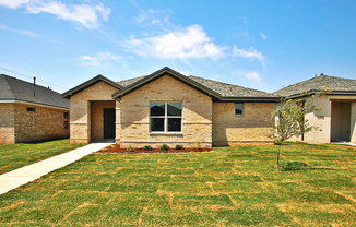 Pre-leasing for June: Recently Built 3/2/2 in Cooper ISD