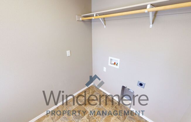 3 beds, 2 baths, 1,064 sqft, $1,695, Unit chin220-1