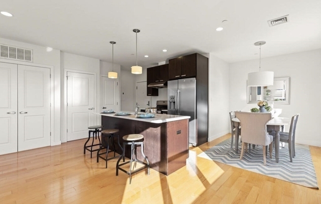 65 BEACON ST