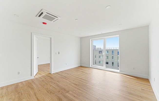 1 bed, 1 bath, 672 sqft, $3,018, Unit 307