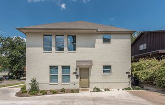 ** MOVE IN 7/8/2026 ** Spacious 5 Bedroom  3 Bath Duplex Walking Distance to TCU Campus Free Monthly Light Housekeeping