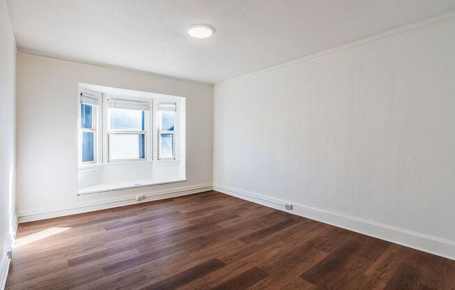 1 bed, 1 bath, 598 sqft, $1,595, Unit 7