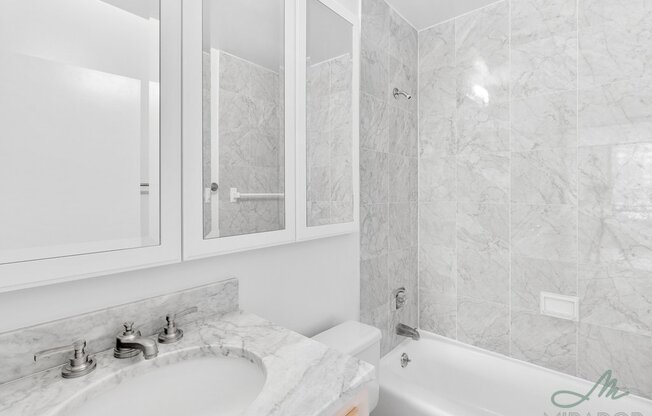 3 beds, 3 baths, $12,500, Unit 26G