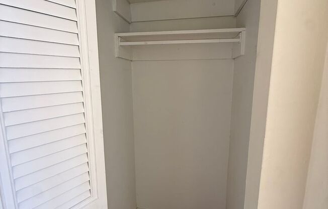 1 bed, 1 bath, 803 sqft, $2,450, Unit Royal York 1106