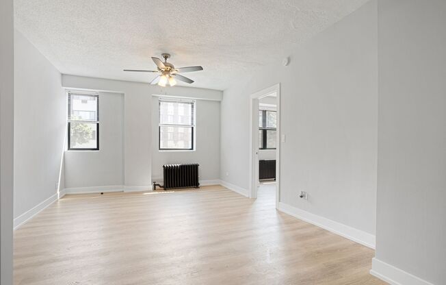 2 beds, 1 bath, 526 sqft, $2,250, Unit 2F