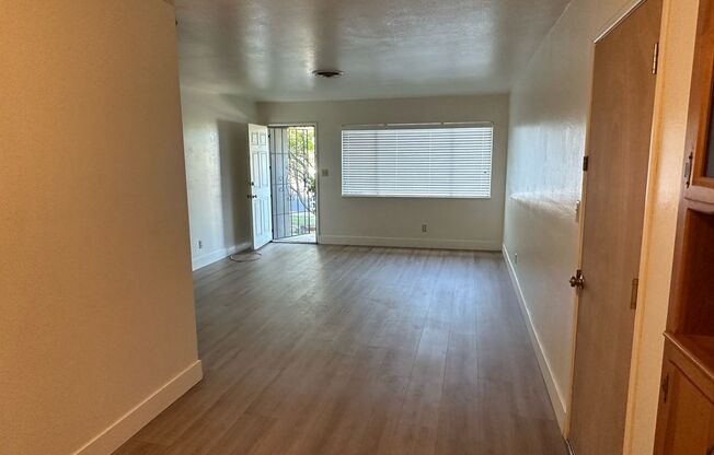 2 beds, 1 bath, 858 sqft, $1,395, Unit 1210 S. Watson St.