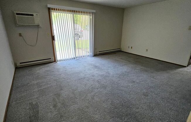1385 Meadowcreek Dr.