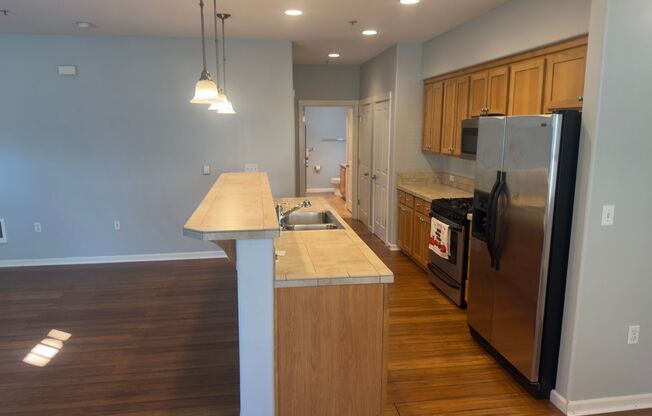 1 bed, 1 bath, 742 sqft, $1,695, Unit #102