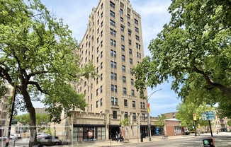 5050 N Sheridan Rd