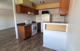 Spacious Beautiful North Park 1 Bed / 1 Bath with Pool